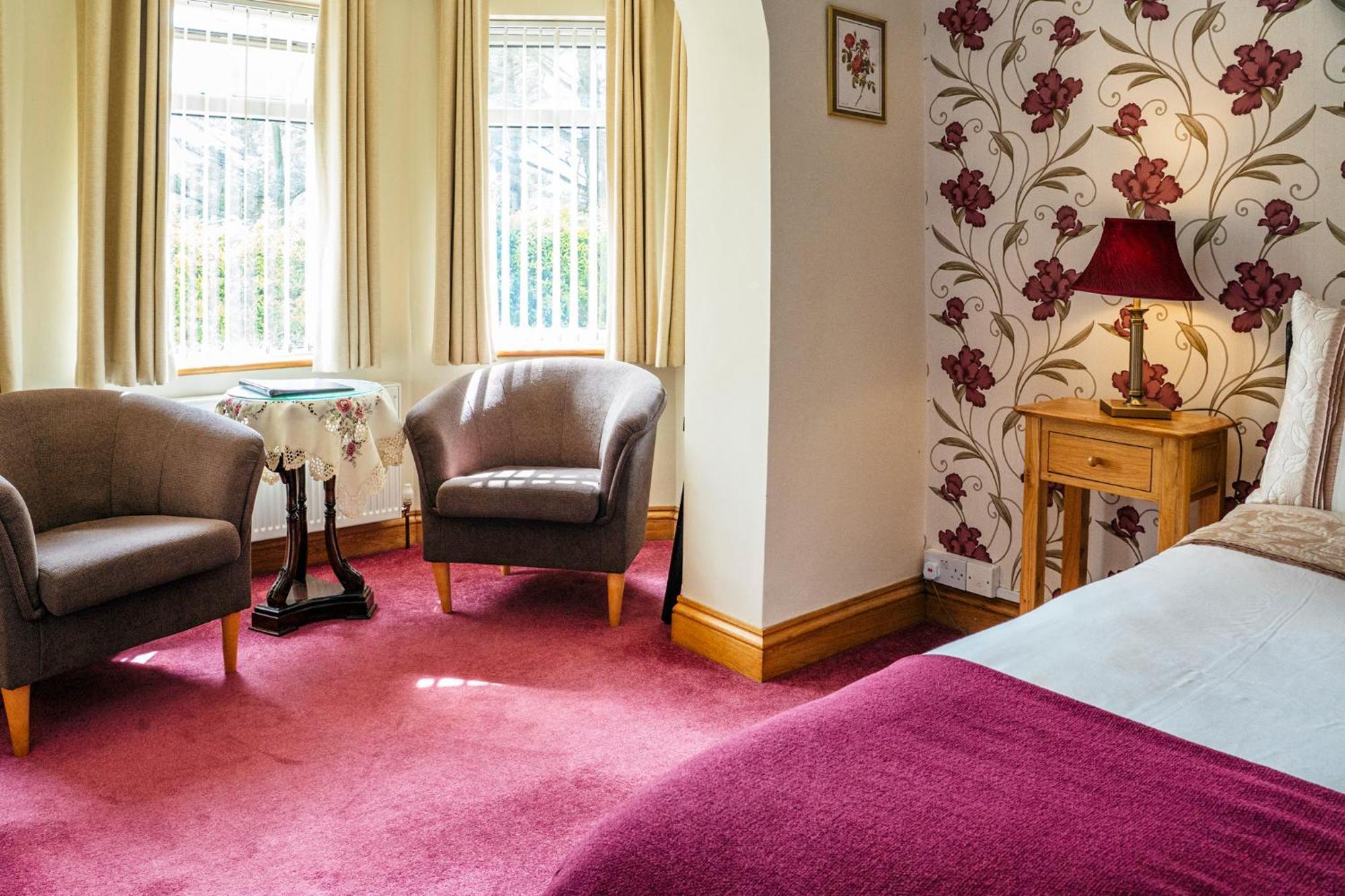 Bertra House B&B Уестпорт Екстериор снимка