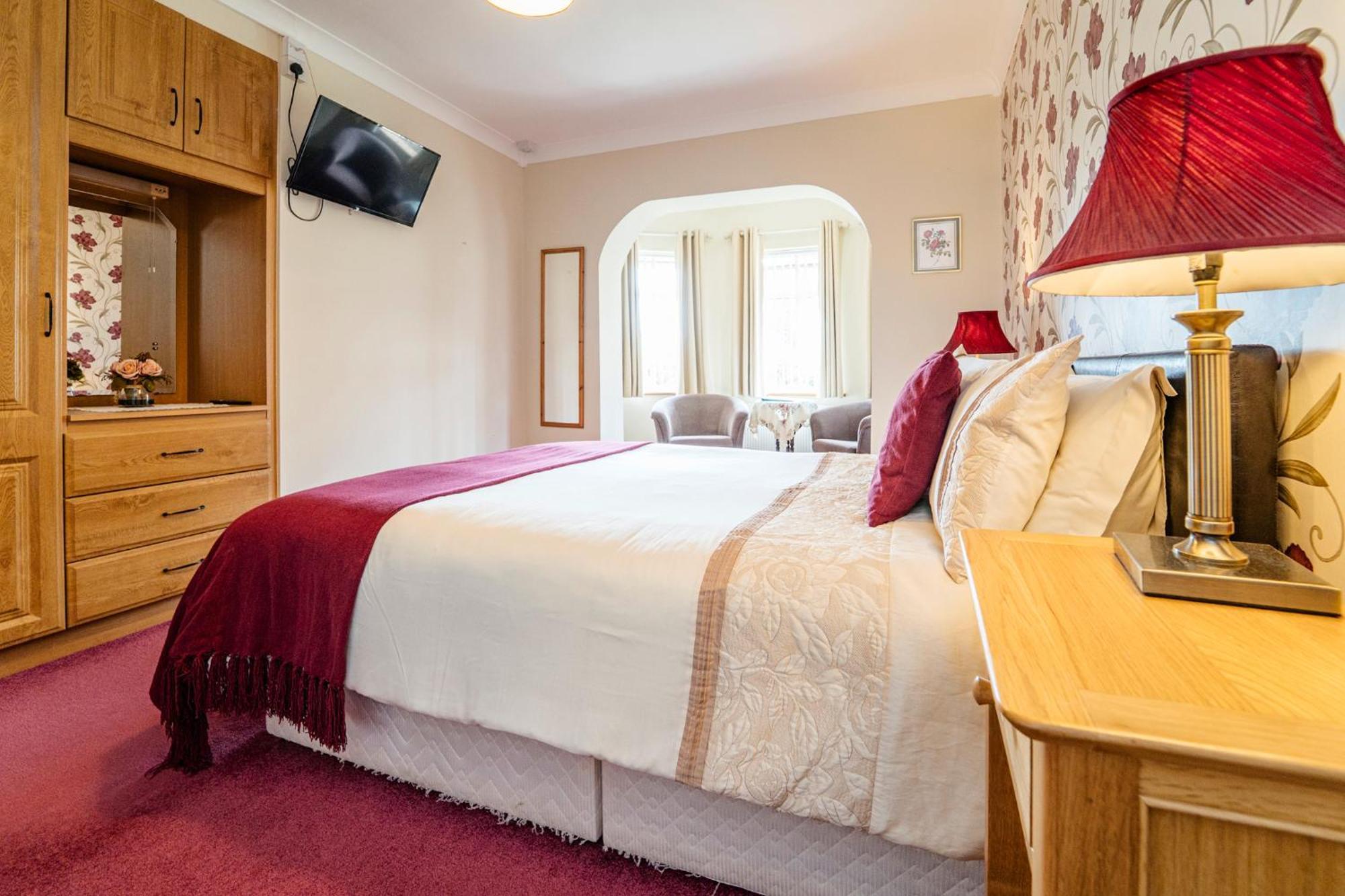 Bertra House B&B Уестпорт Екстериор снимка