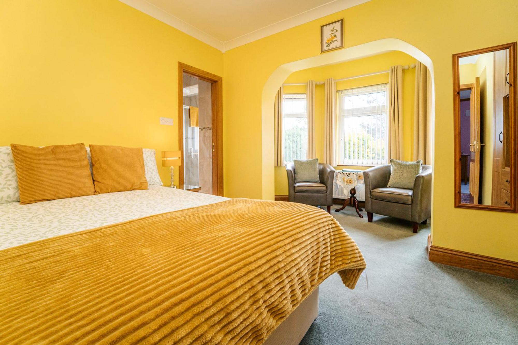 Bertra House B&B Уестпорт Екстериор снимка