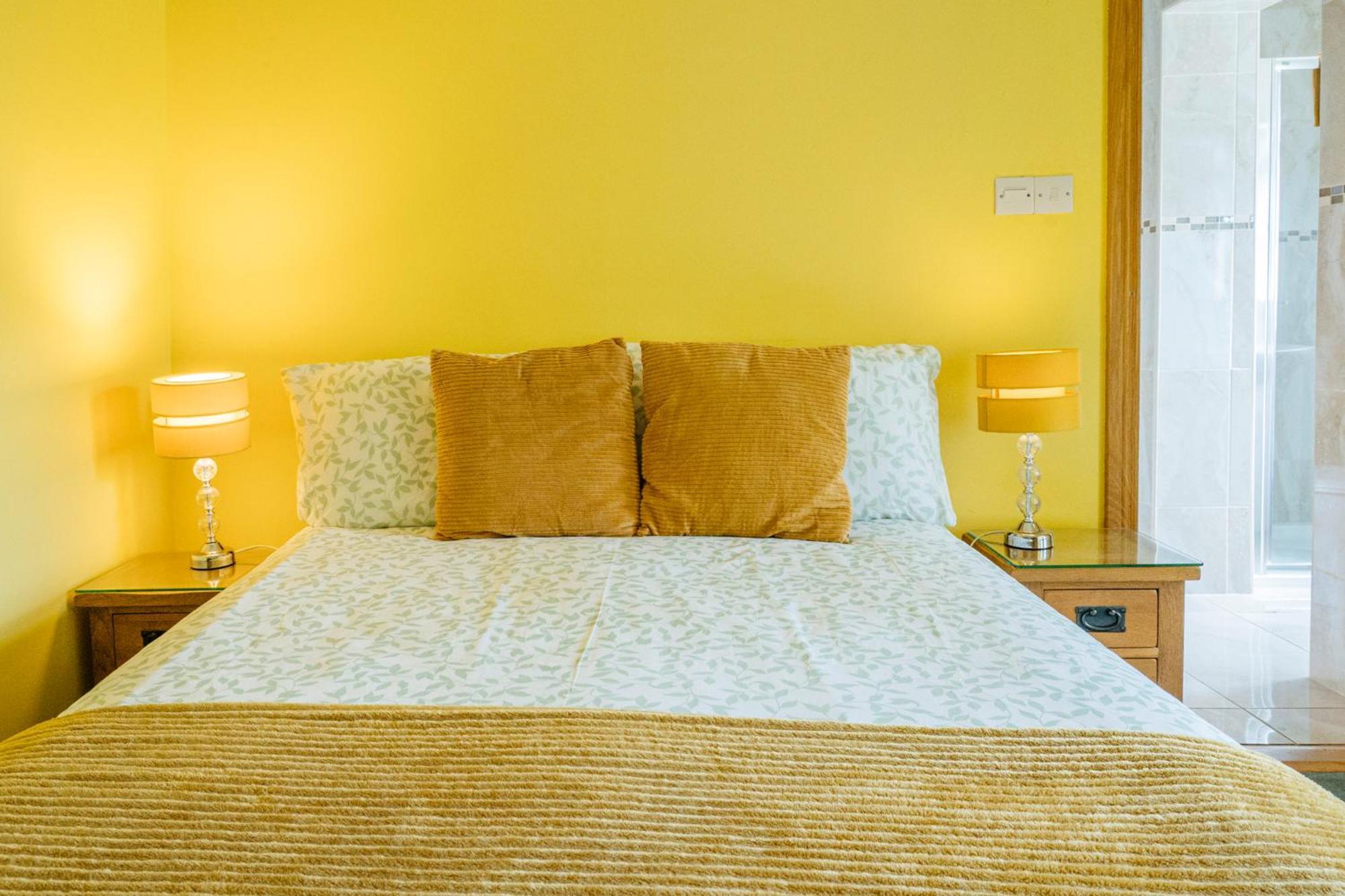 Bertra House B&B Уестпорт Екстериор снимка